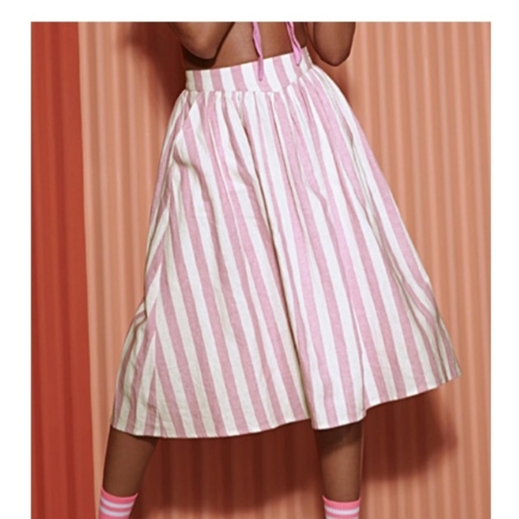 Retro latin skirt - Picture 1 of 2